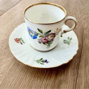 Vtg 1951 Royal Copenhagen 1553 Hand Painted Saxon Flower Flat Cup Saucer, Signed